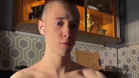 Alex online show from December 17, 9:49 pm