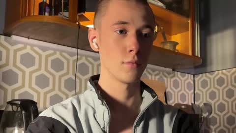 Alex online show from December 14, 10:18 pm