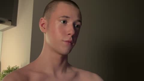 Alex online show from January 10, 4:51 pm