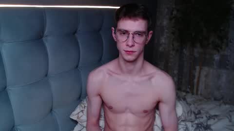 Alfie online show from November 27, 6:33 pm