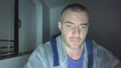 alfiesolomons87 online show from February 17, 8:47 pm