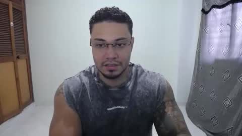 allen_ferrer10 online show from January 16, 3:26 pm