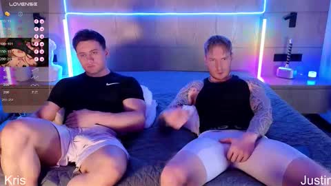 Justin online show from November 30, 8:33 pm