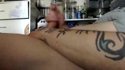 allwolf0323 online show from January 12, 9:52 pm