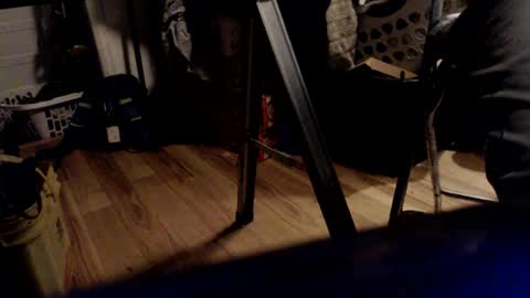 allwolf0323 online show from March 21, 10:41 am