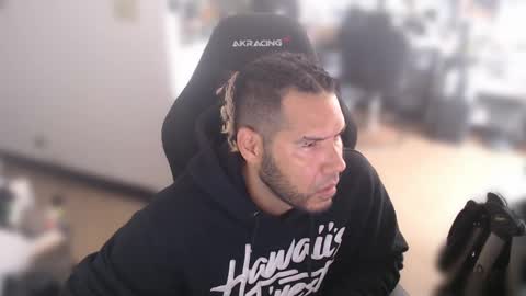 Snapshot of aloha_king chatting on February 16, 8:22 pm simplyfaded online show from February 16, 8:22 pm