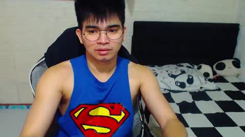 Snapshot of alpha_rider chatting on December 11, 6:37 am Angelo online show from December 11, 6:37 am