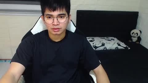 Snapshot of alpha_rider chatting on February 27, 6:29 am Angelo online show from February 27, 6:29 am