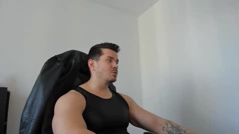 Snapshot of alphagodleatherking92 chatting on September 22, 12:37 pm LeatherMaster online show from September 22, 12:37 pm