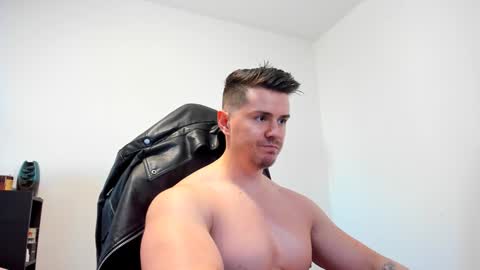 Snapshot of alphagodleatherking92 chatting on January 9, 8:24 am LeatherMaster online show from January 9, 8:24 am
