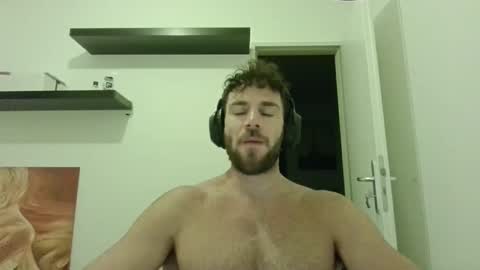 alphah_hunk online show from September 27, 7:01 pm