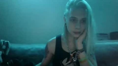 altboy010 online show from December 21, 10:07 pm