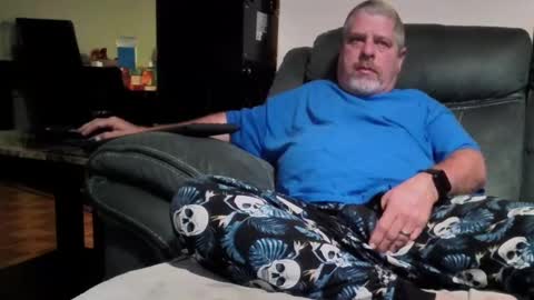 alwaysh0rnyn0w online show from October 19, 12:26 am