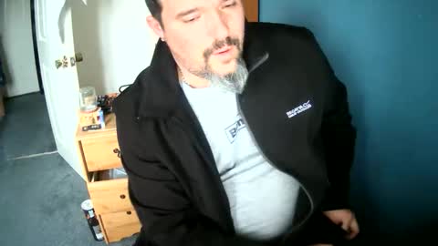 alyr7 online show from November 17, 1:58 pm