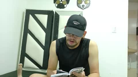Snapshot of amo_rodrid chatting on October 17, 10:03 pm Josue AMo online show from October 17, 10:03 pm