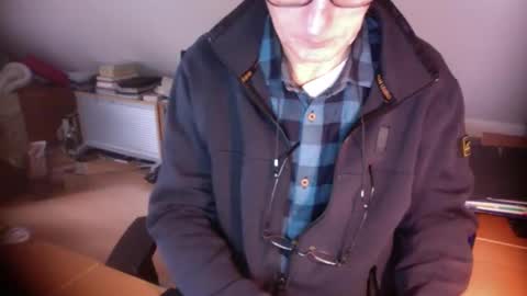 Amor2200 online show from February 3, 8:30 am