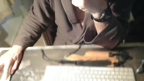 amslave4f online show from February 12, 9:15 am