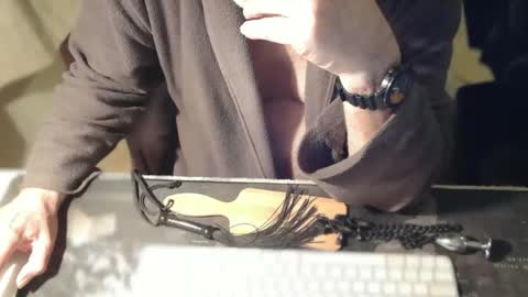 amslave4f online show from January 5, 11:08 pm