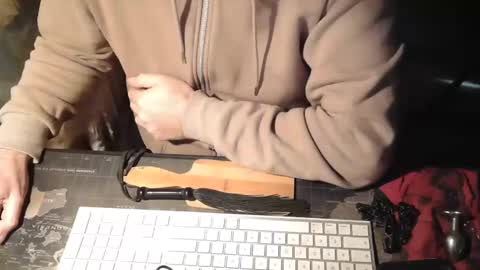 amslave4f online show from February 24, 12:05 pm