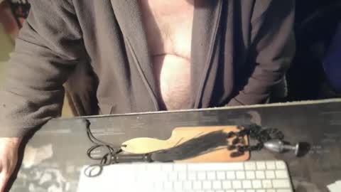 amslave4f online show from January 12, 7:40 pm