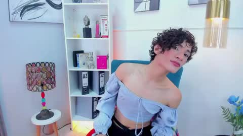 Anaciet Evans online show from May 21, 4:19 am