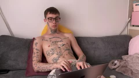 simon online show from March 30, 1:39 am