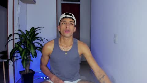 Snapshot of ander_012 chatting on January 8, 11:09 pm Ander Arias online show from January 8, 11:09 pm
