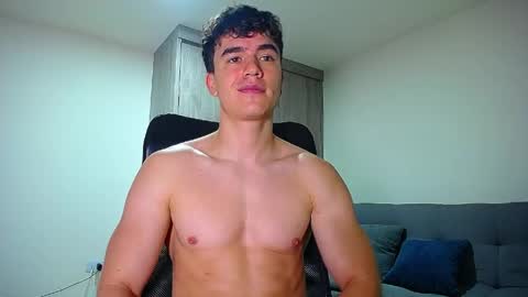 Andre Parker online show from May 24, 1:22 am