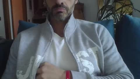 andrea_feetlover online show from April 11, 12:41 pm