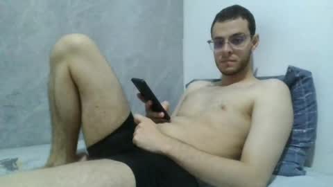 andres129494 online show from April 18, 2:13 am