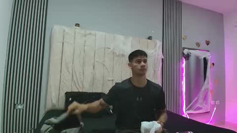 andres_stud online show from October 12, 4:39 am