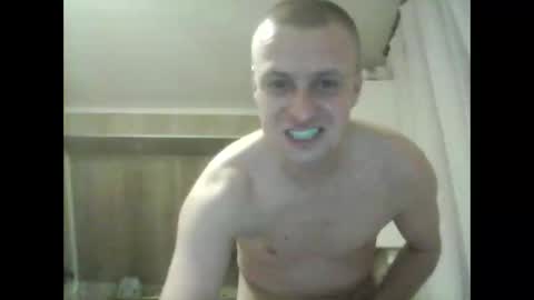 andrew3356577 online show from November 16, 1:41 am