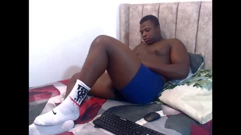 andrewburke06 online show from November 27, 6:44 pm