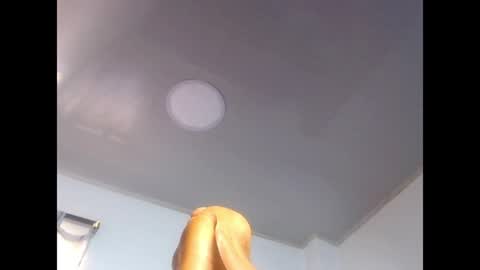 andrewburke06 online show from June 18, 4:56 pm