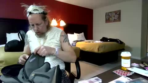 Snapshot of andrewgennie chatting on January 10, 2:14 am andrewgennie online show from January 10, 2:14 am