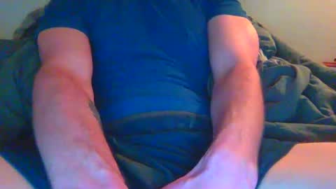 Snapshot of andrewholdsteady chatting on March 6, 3:24 am andrewholdsteady online show from March 6, 3:24 am