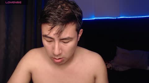 andrewmhilton_ online show from March 30, 6:47 am