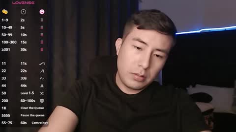 andrewmhilton_ online show from September 19, 7:20 am