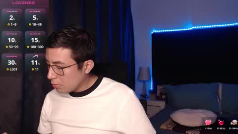 andrewmhilton_ online show from March 19, 5:32 am