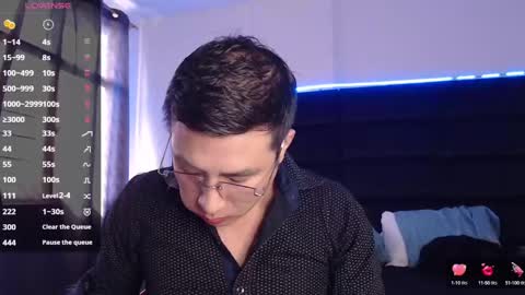 andrewmhilton_ online show from February 2, 8:19 pm