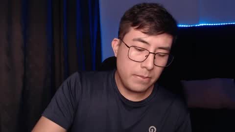 andrewmhilton_ online show from March 27, 6:50 am