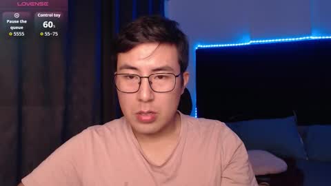 andrewmhilton_ online show from March 15, 7:16 am