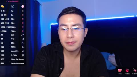 andrewmhilton_ online show from January 31, 2:48 am