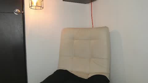 andy_collins__ online show from July 15, 2:07 am