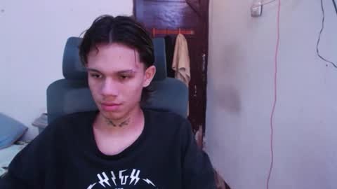 andy_dan1 online show from June 11, 8:01 am