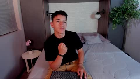 Andy Joy  online show from February 10, 11:04 am