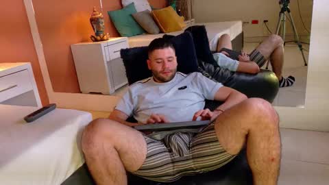 Andy online show from January 9, 5:02 am