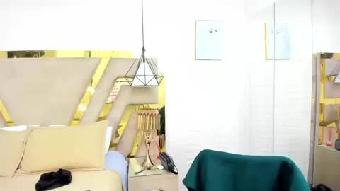 andyxibrat online show from September 22, 11:48 pm