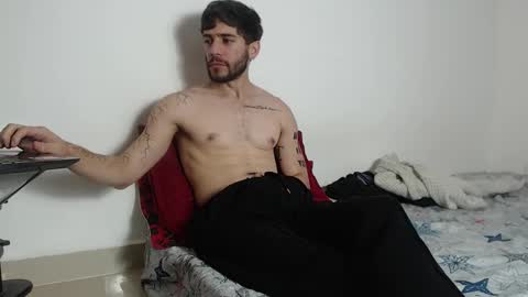 Snapshot of angel_damons_ chatting on October 12, 7:19 pm Angel Damons online show from October 12, 7:19 pm