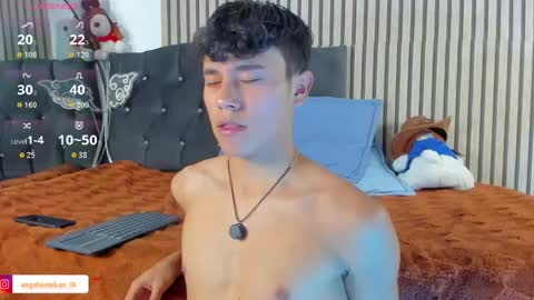 ngel Esteban  online show from March 8, 9:41 pm